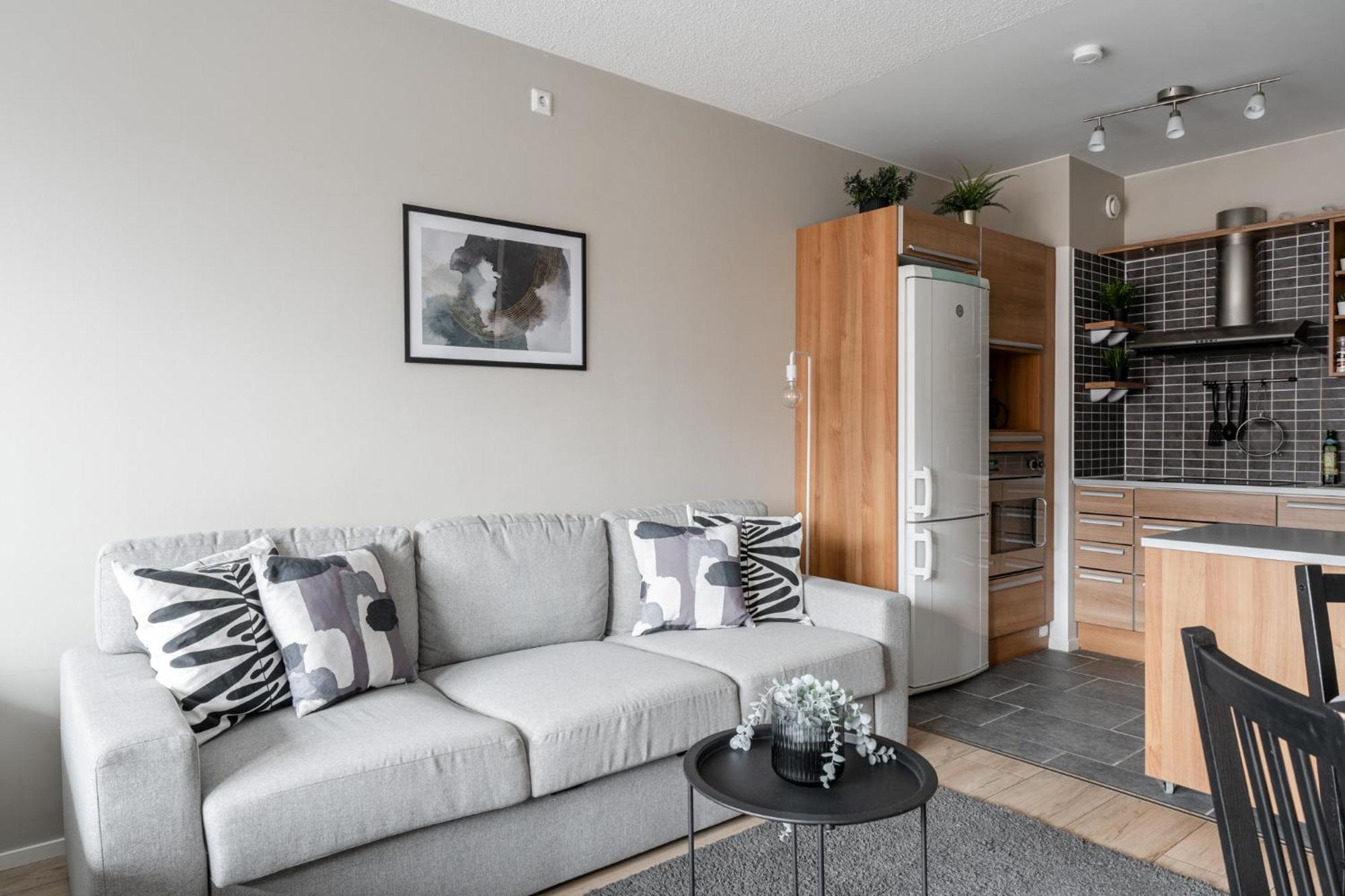 Heartful 1Br Apartment With Balcony Next To Railway Station - Hosted By 2Ndhomes ตัมเปเร ภายนอก รูปภาพ